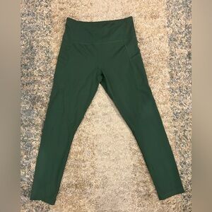 ZYIA LEGGINGS
- size 6-8
- olive green
- below calf length